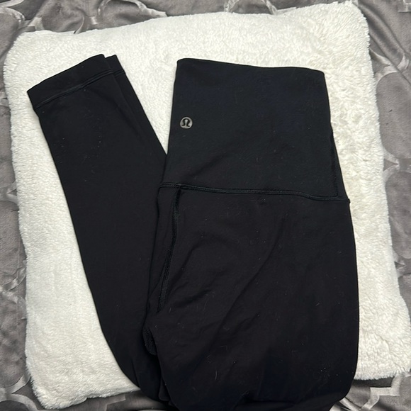 Black high rise Lululemon leggings - Picture 2 of 4